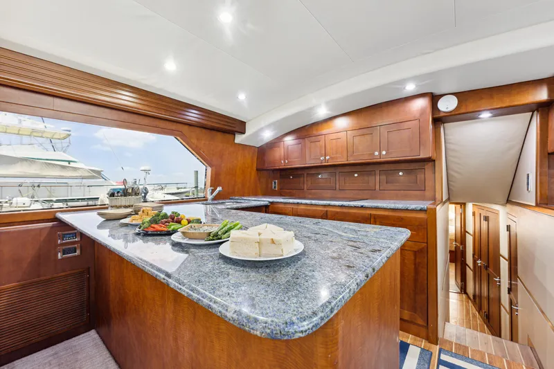 Deal Maker Yacht Photos Pics 