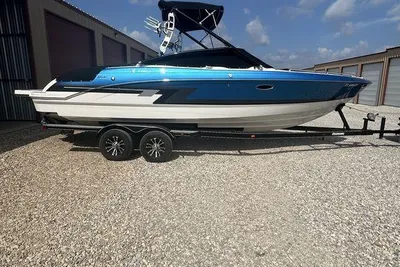Formula 270 Bowrider