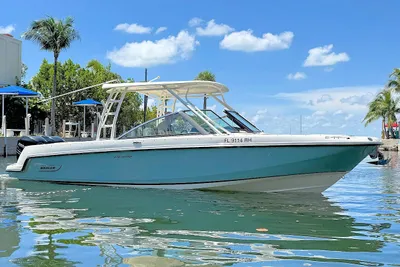 Boston Whaler 270 Vantage