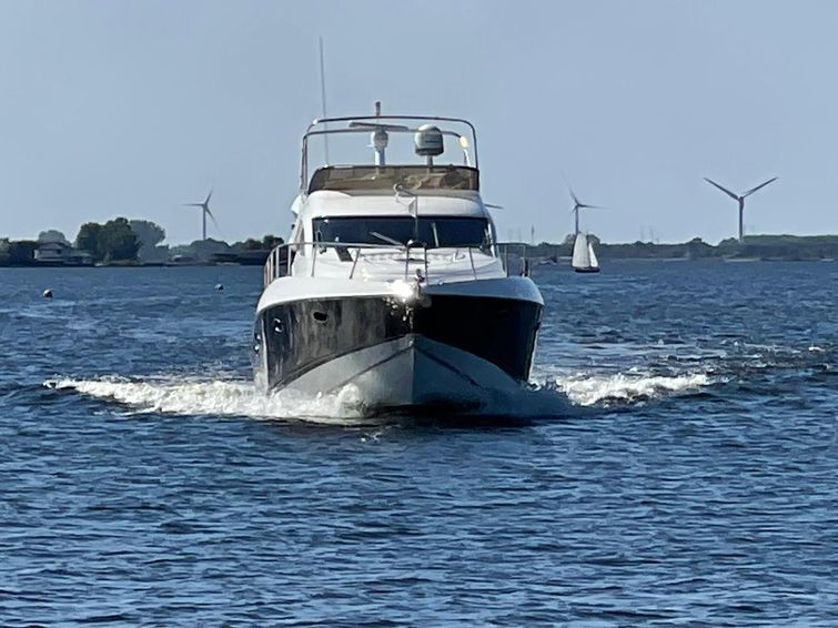 2003-58-9-sunseeker-manhattan-56