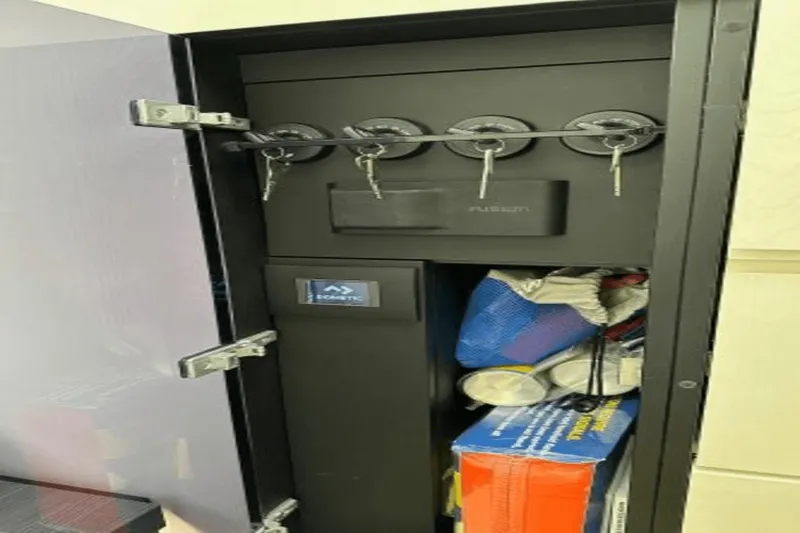 Boobooss Yacht Photos Pics 