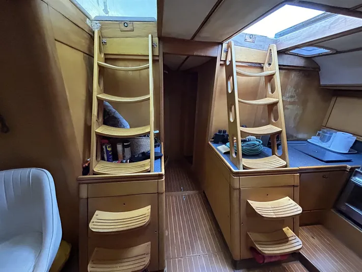  Yacht Photos Pics AL BARAKA - INTERNI