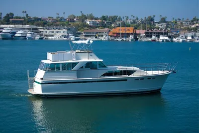 Chris-Craft Commander