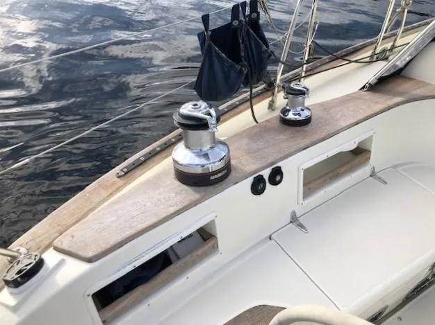 Scarlet B Yacht Photos Pics Cockpit port settee