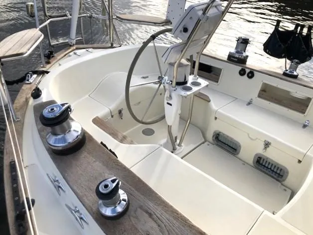 Scarlet B Yacht Photos Pics Cockpit