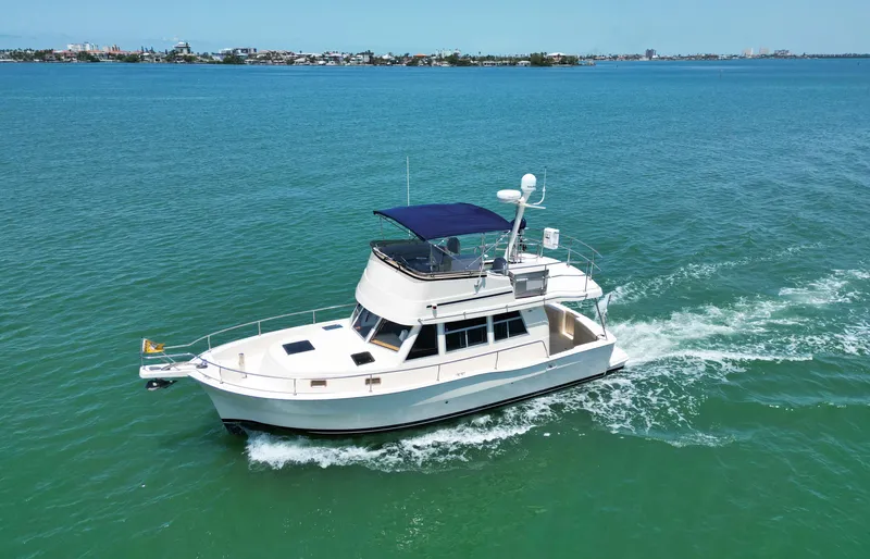 Recess Yacht Photos Pics 