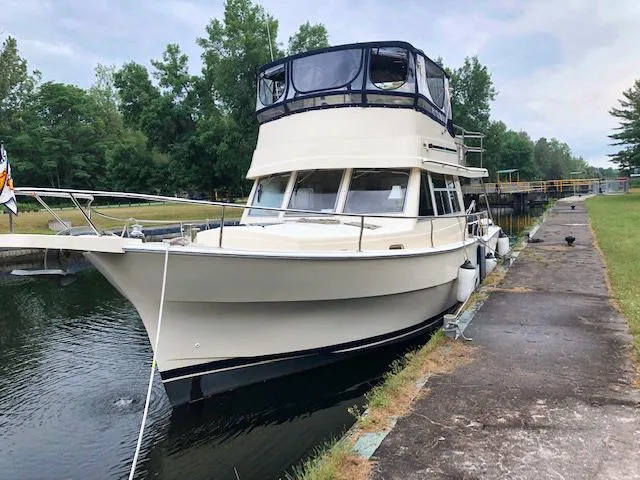 Recess Yacht Photos Pics 