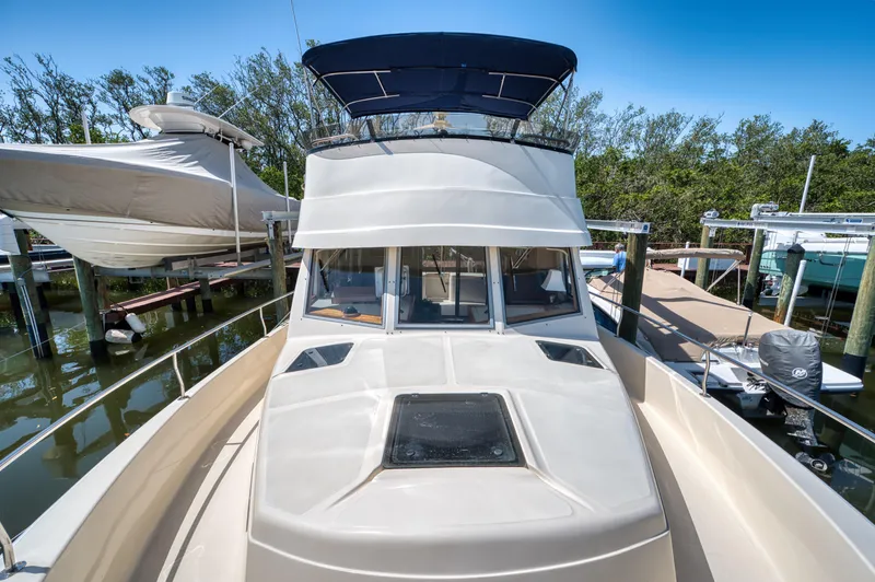 Recess Yacht Photos Pics 