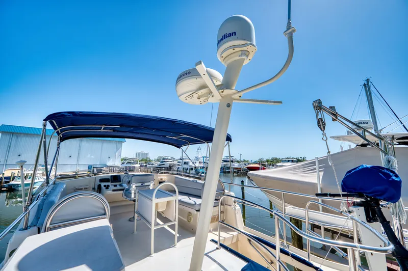 Recess Yacht Photos Pics 