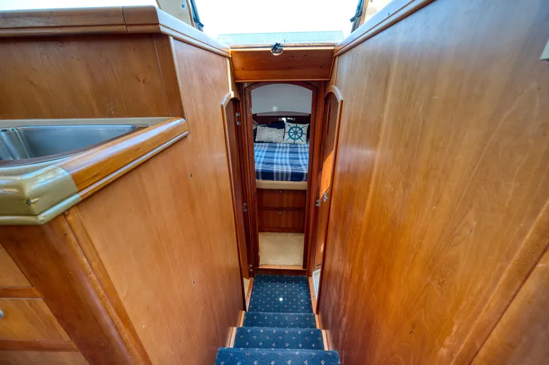 Recess Yacht Photos Pics 