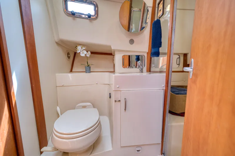 Recess Yacht Photos Pics 