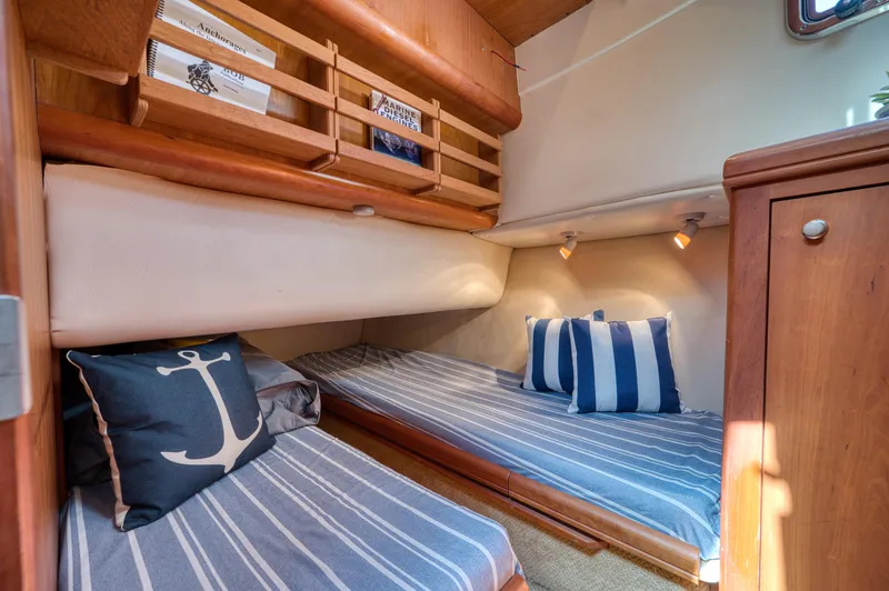 Recess Yacht Photos Pics 