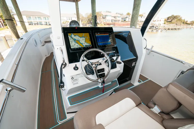Yolo 2 Yacht Photos Pics 