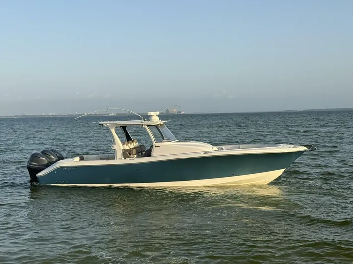 Yolo 2 Yacht Photos Pics 