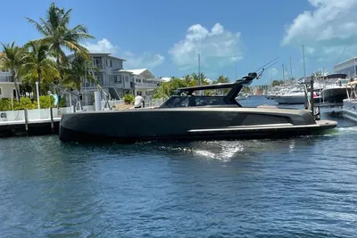 Vanquish VQ52 Hardtop