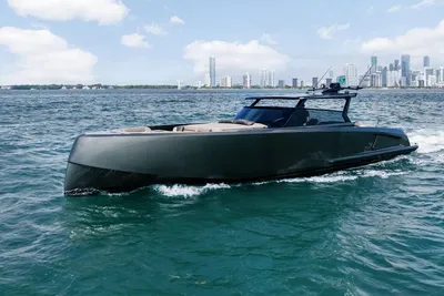 2022 Vanquish VQ52 Hardtop