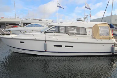 2021 Nimbus 365 Coupe