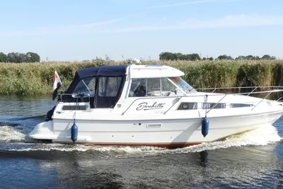 1998 Marex 280 Holiday