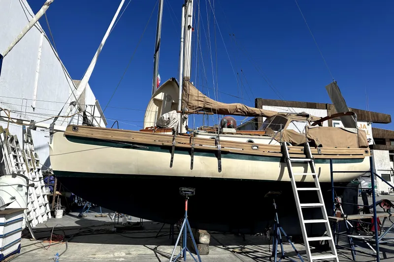 Solimar Yacht Photos Pics Bristol Channel Cutter 28 sailboat by Sam L. Morse, 2000, in dry dock for maintenance.