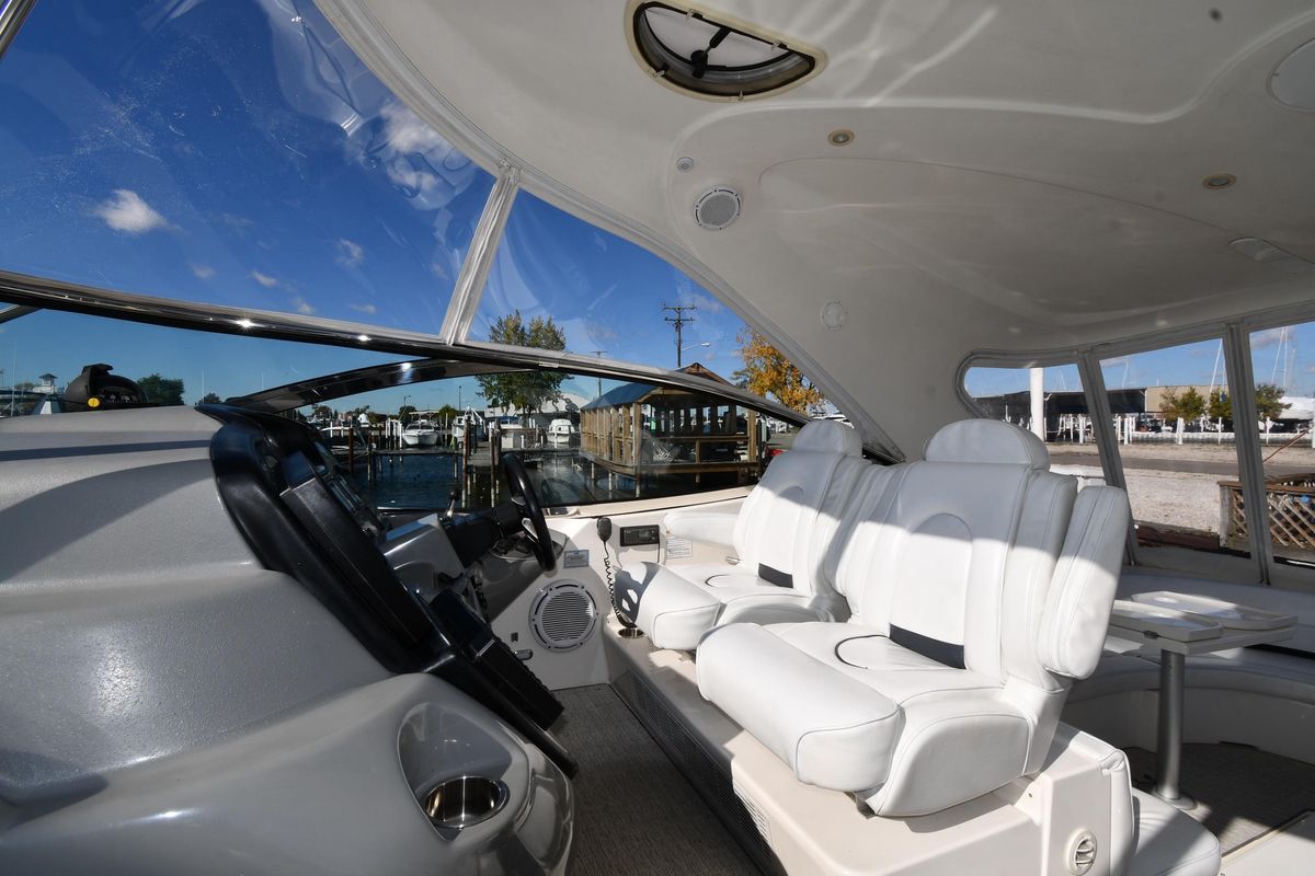 2005 Cruisers Yachts 50 