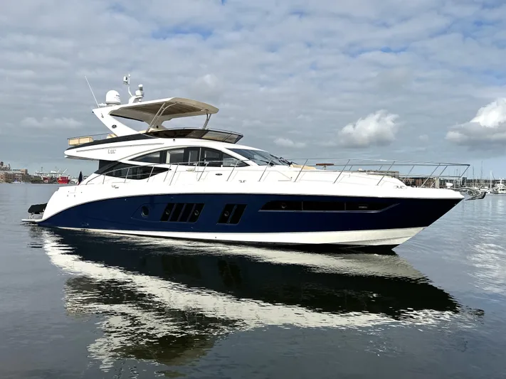  Yacht Photos Pics 2016 Sea Ray L650 Fly