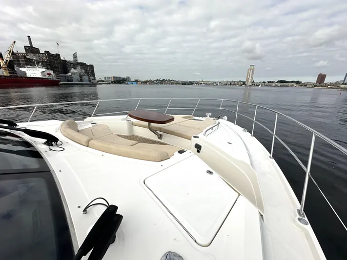  Yacht Photos Pics 2016 Sea Ray L650 Fly