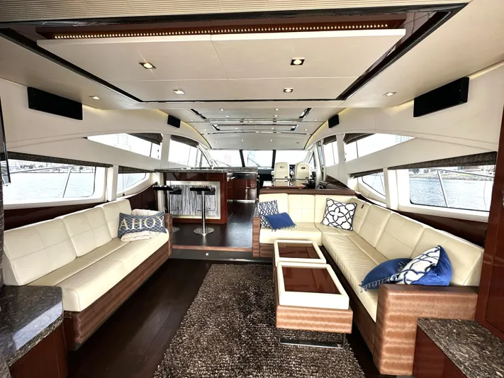  Yacht Photos Pics 2016 Sea Ray L650 Fly