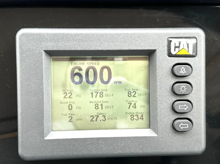  Yacht Photos Pics 2016 Sea Ray L650 Fly