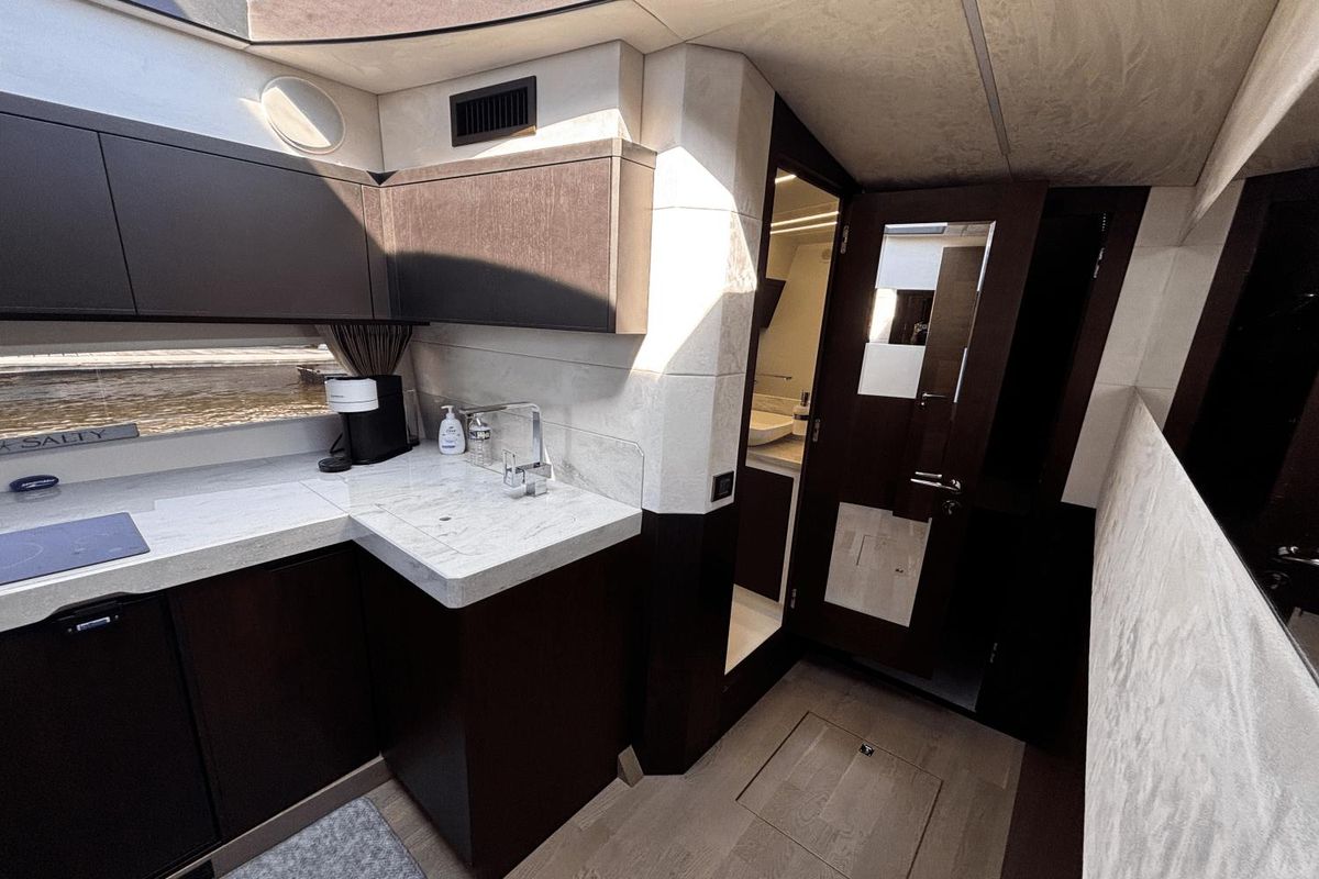 2021 Galeon 44 
