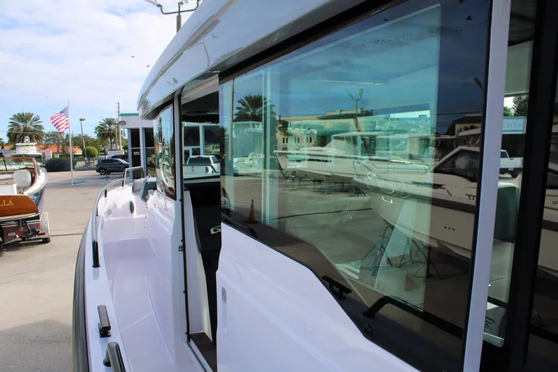  Yacht Photos Pics Axopar 37 - Exterior