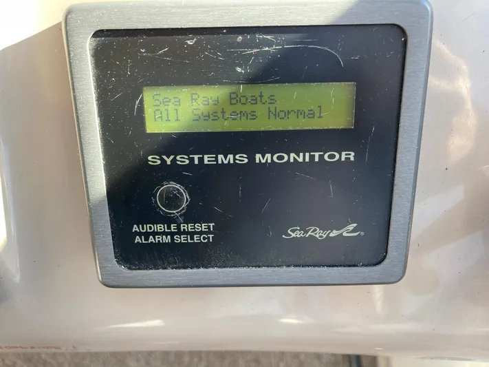  Yacht Photos Pics Systems monitor display on 2000 Sea Ray 380 Sundancer showing "All Systems Normal."