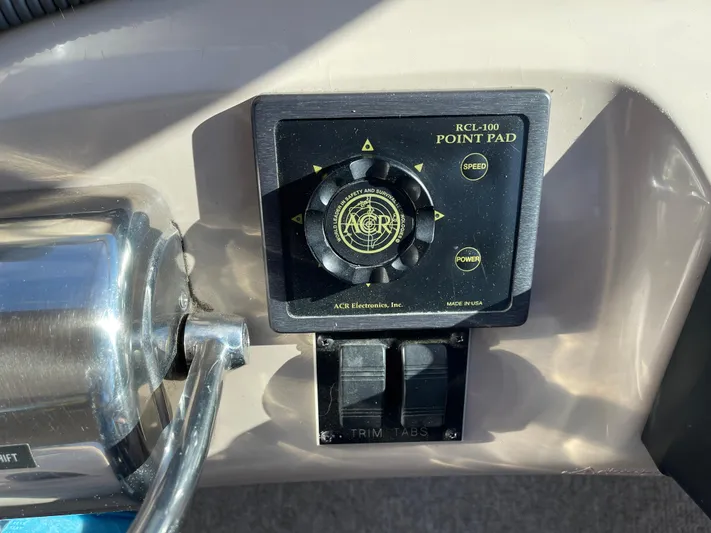  Yacht Photos Pics Control panel on a 2000 Sea Ray 380 Sundancer boat, featuring ACR Electronics.