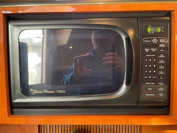  Yacht Photos Pics Built-in microwave in 2000 Sea Ray 380 Sundancer yacht kitchen.