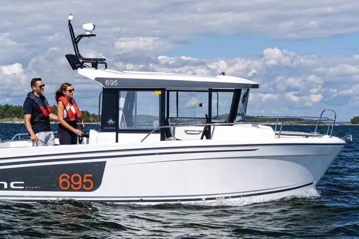  Yacht Photos Pics Manufacturer Provided Image: Manufacturer Provided Image
