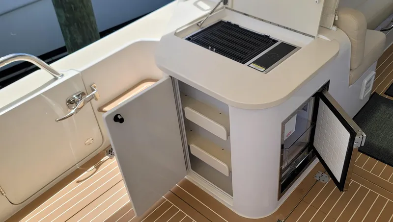 Well Done Yacht Photos Pics 