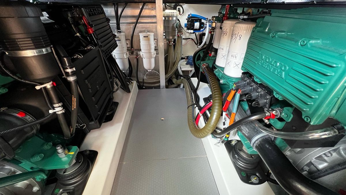 2020 Beneteau 44 
