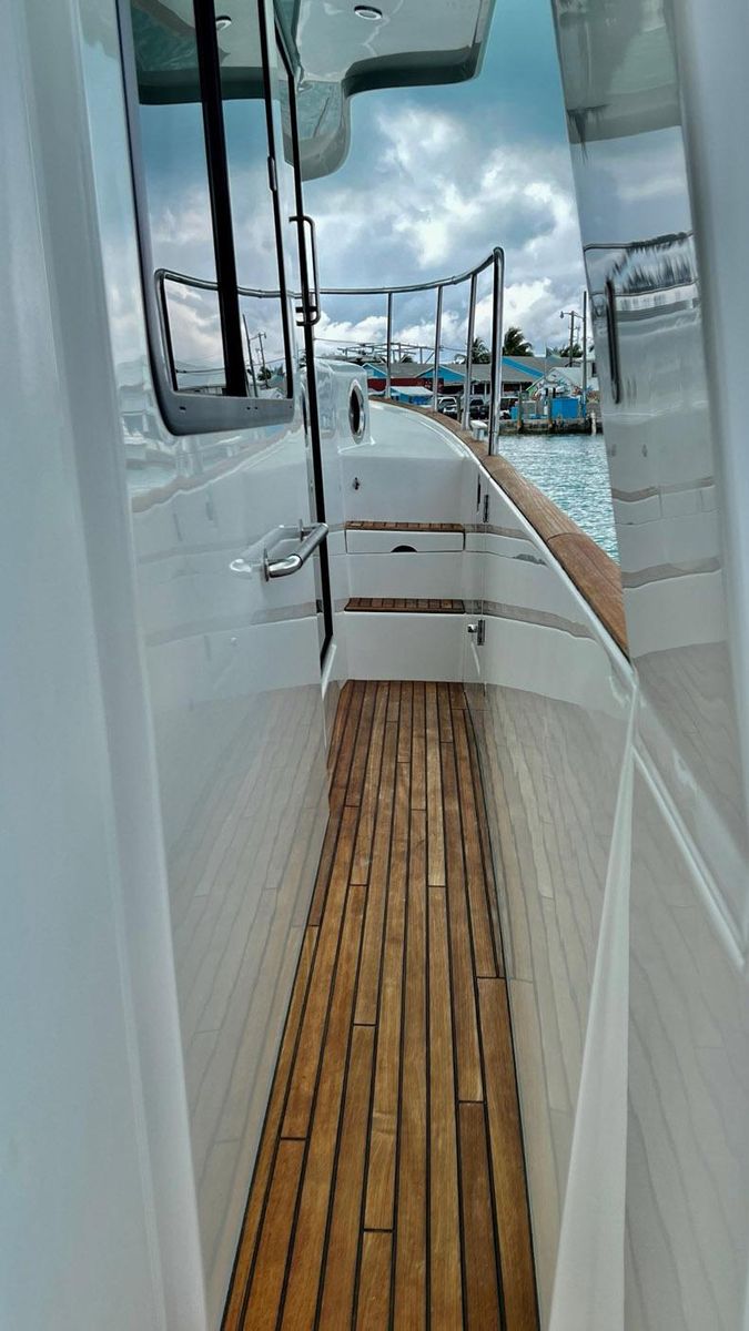 2020 Beneteau 44 