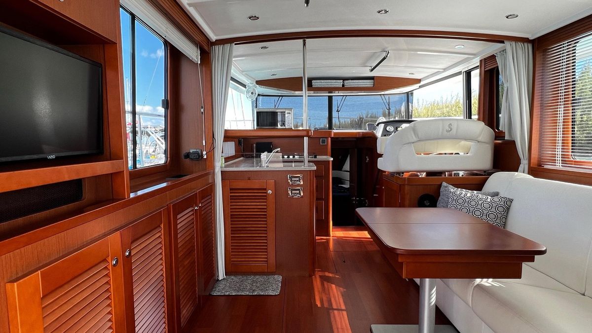 2020 Beneteau 44 