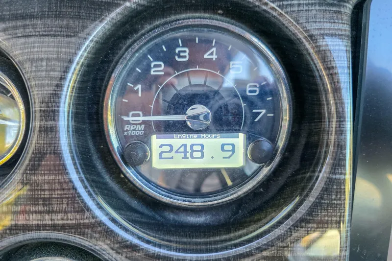  Yacht Photos Pics Tachometer showing 248.9 engine hours on 2022 Monterey 295 Sport Yacht.