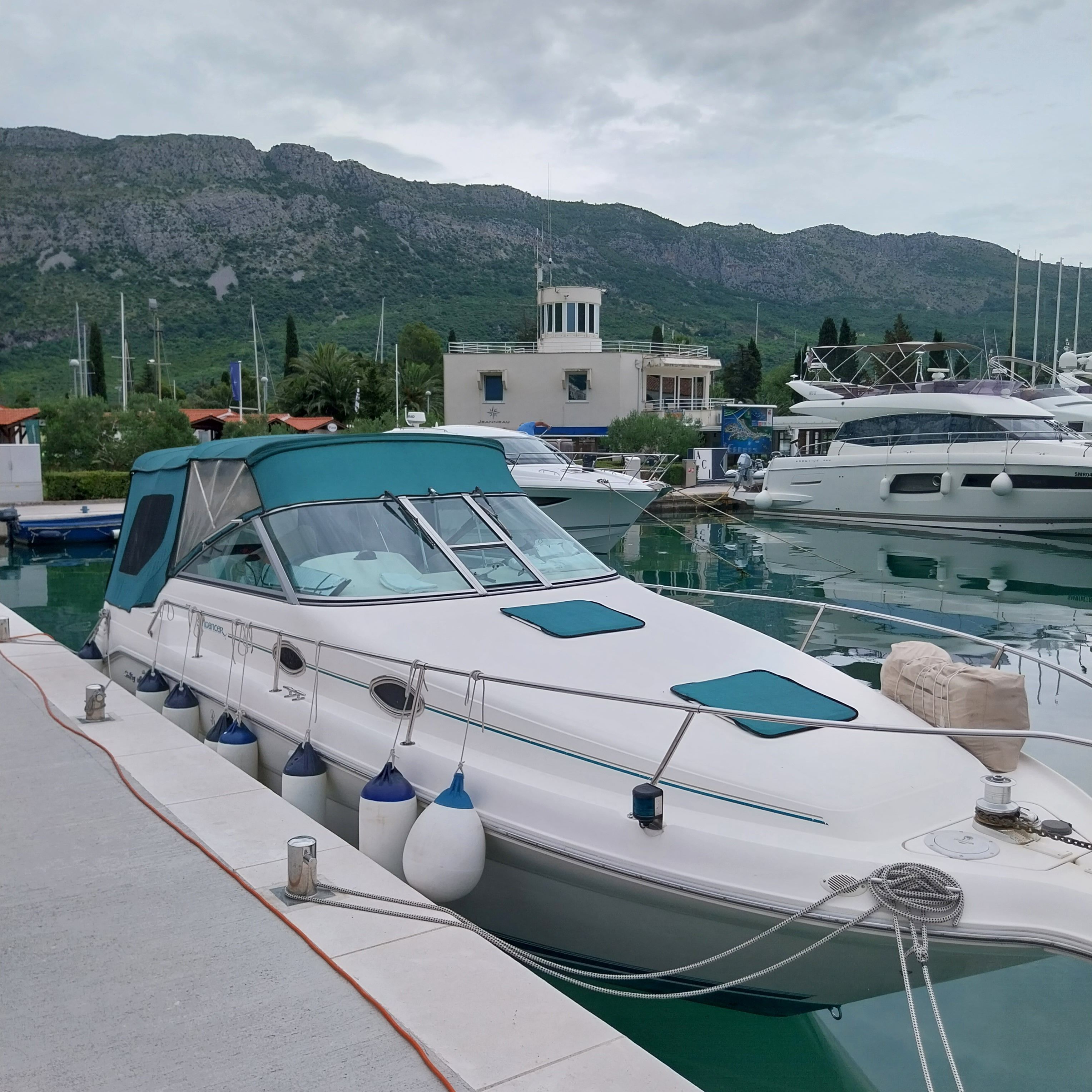 1994 Sea Ray Sea Ray 270 DA Sundancer