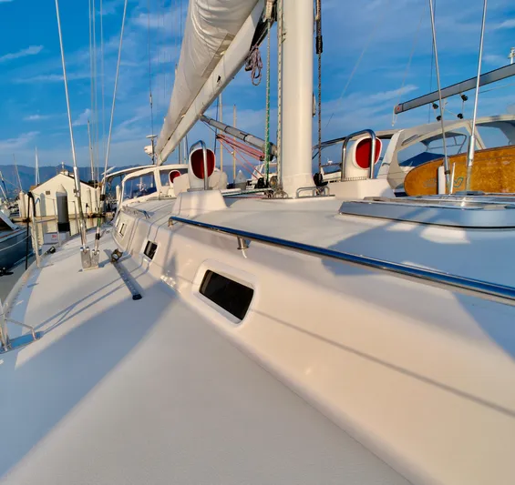 Sugar Yacht Photos Pics Polished Stainless Steel Cabin Top Hand Rails