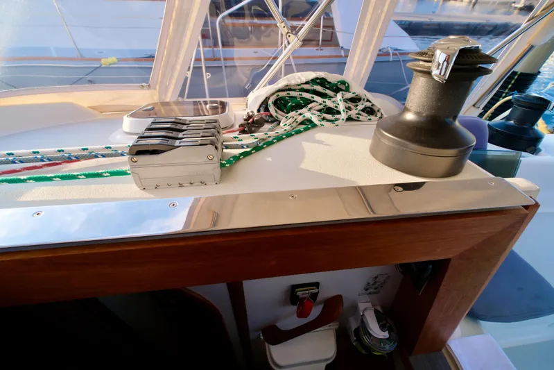 Sugar Yacht Photos Pics Cabin Top Winch