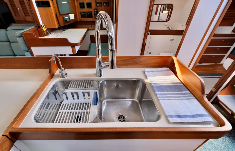 Sugar Yacht Photos Pics Galley Sink