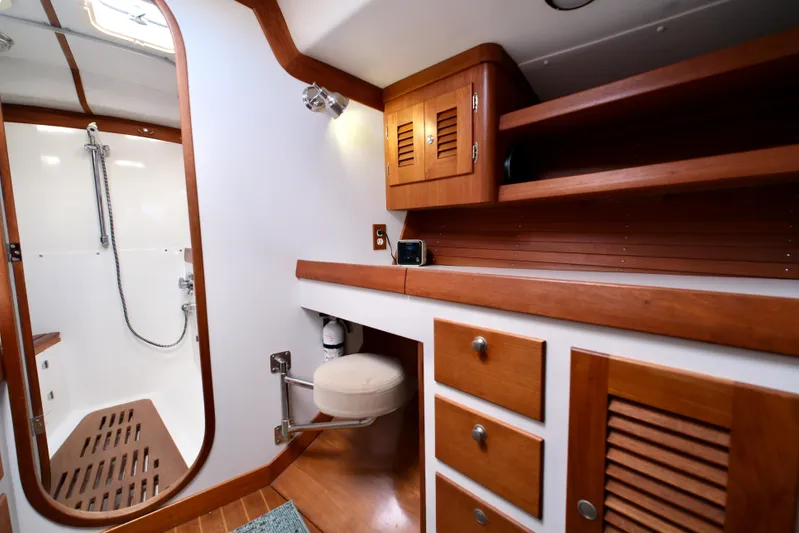 Sugar Yacht Photos Pics 