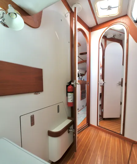 Sugar Yacht Photos Pics 