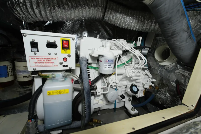 Sugar Yacht Photos Pics Super Clean Newer Low Hour Generator