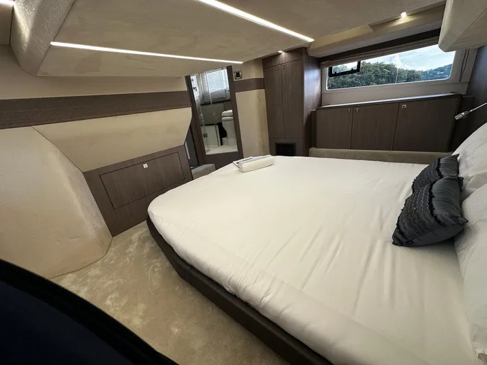 Grit Yacht Photos Pics 