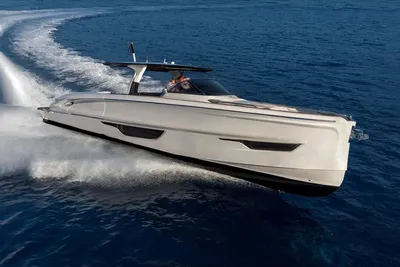 Solaris Power 52 open