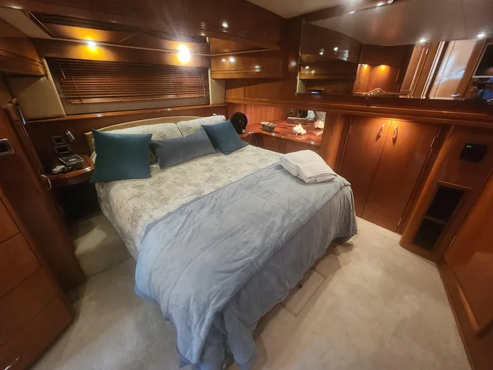 Linda Lee Yacht Photos Pics Carver 56 Voyager