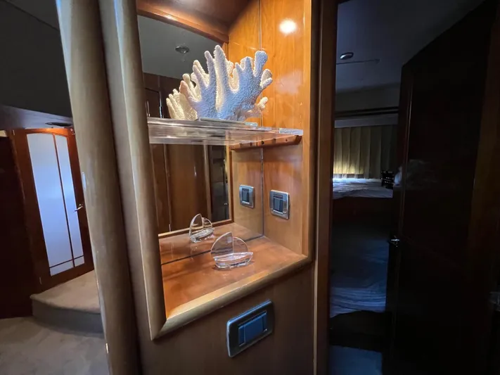 Linda Lee Yacht Photos Pics Carver 56 Voyager